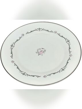 Vintage Signature Collection Petite Bouquet Dinner Plate 10 3/8" Floral & Vine
